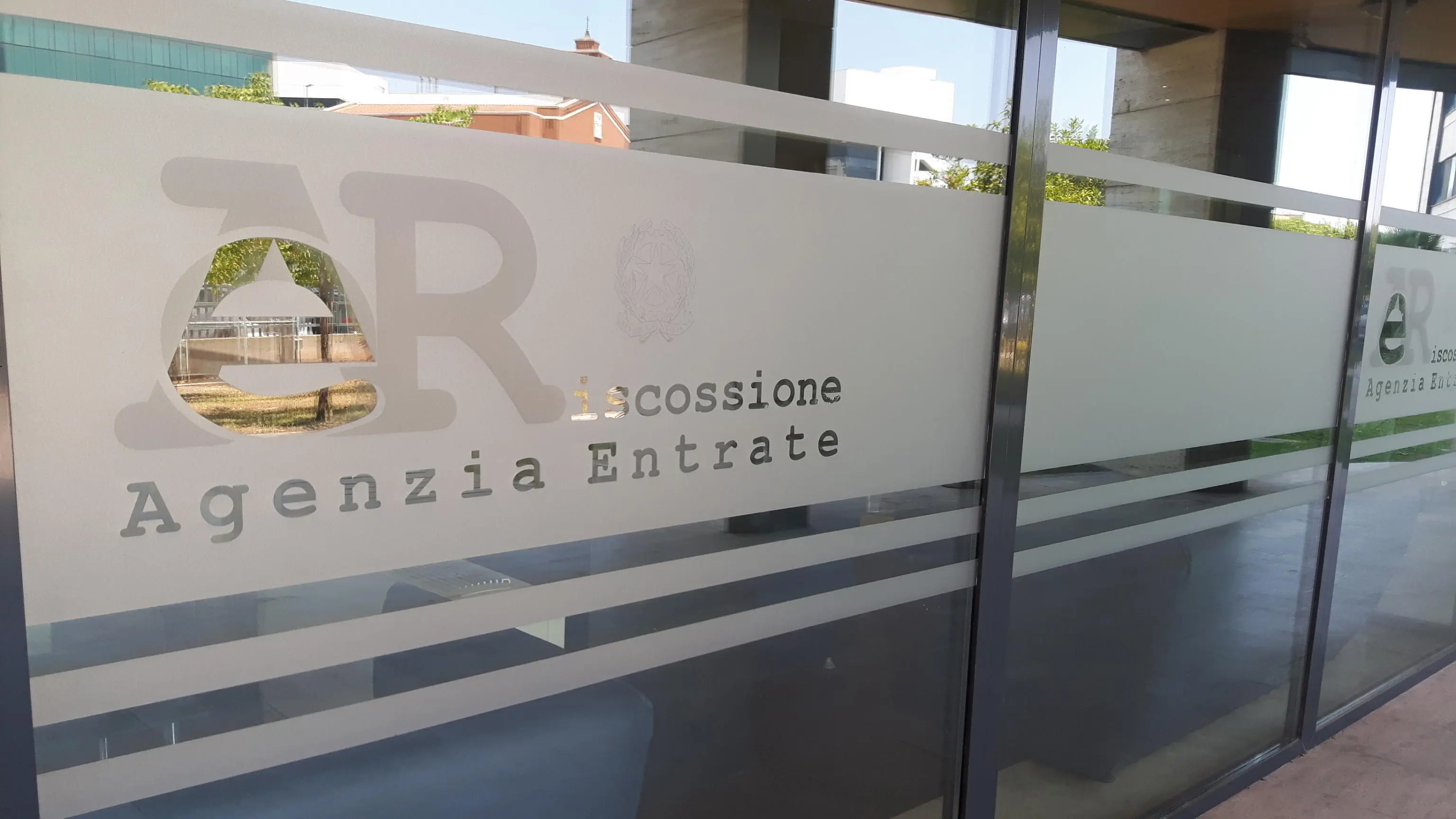 Una veduta esterna della sede centrale dell'Agenzia delle entrate-Riscossione, Roma, 28 aprile 2022. ANSA/ UFFICIO STAMPA ++HO - NO SALES EDITORIAL USE ONLY++