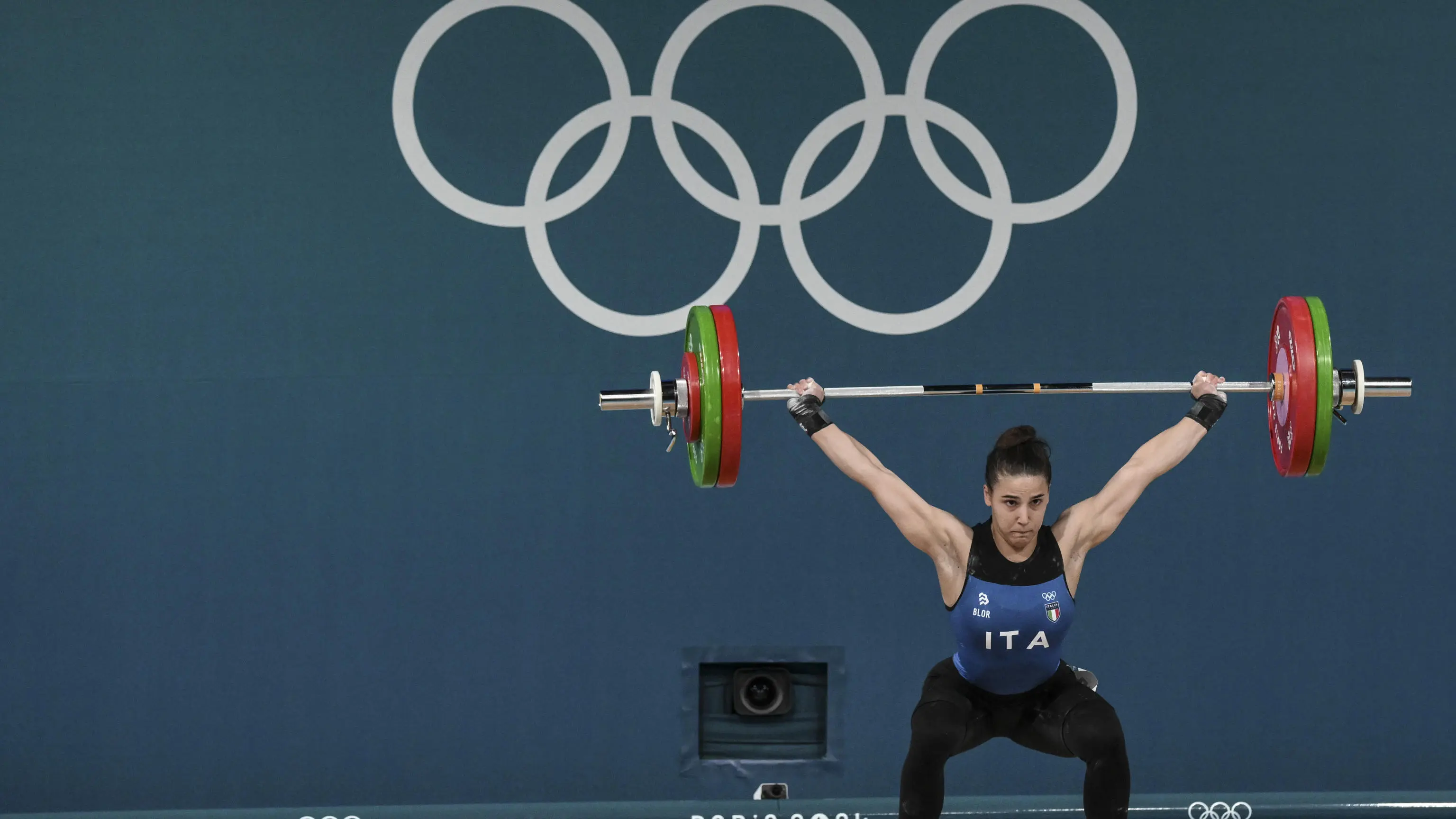 Lucrezia Magistris of Italy competes in the Women 59kg Snatch of the Weightlifting competitions in the Paris 2024 Olympic Games, at the South Paris Arena in Paris, France, 8 August 2024. ANSA/CIRO FUSCO