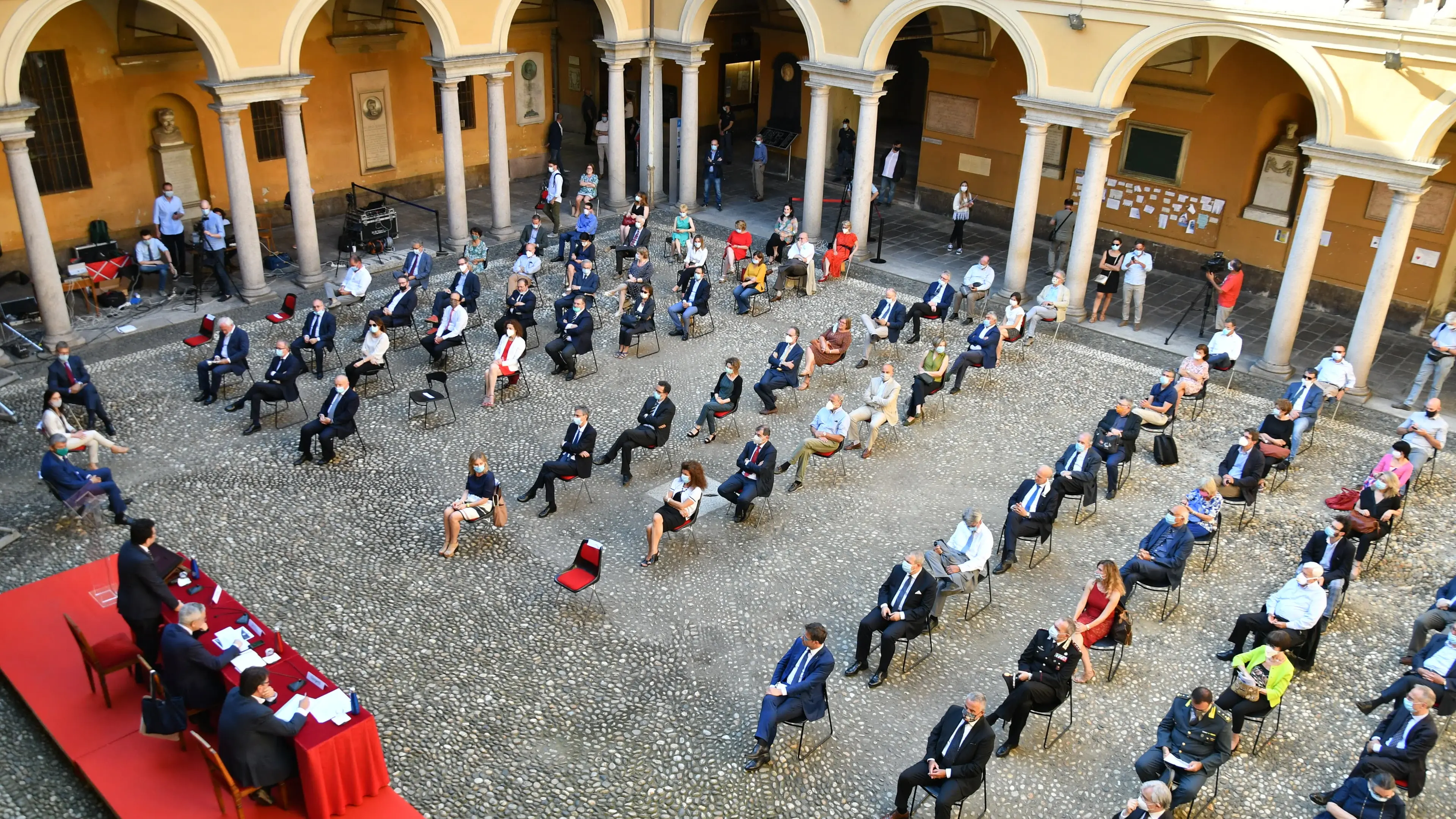 Sanità, ricerca e un polo per l’innovazione: le armi di Pavia per competere con Milano