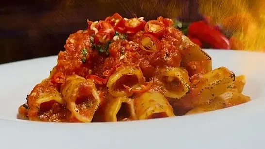 Pasta all’arrabbiata con i pennoni di grano duro