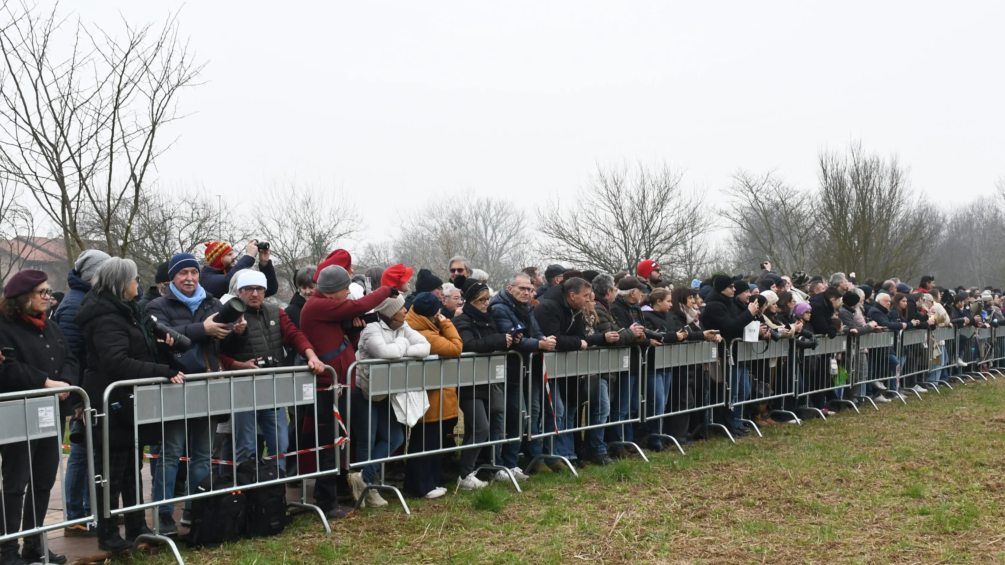 Una parte del pubblico presente alle prove della rievocazione