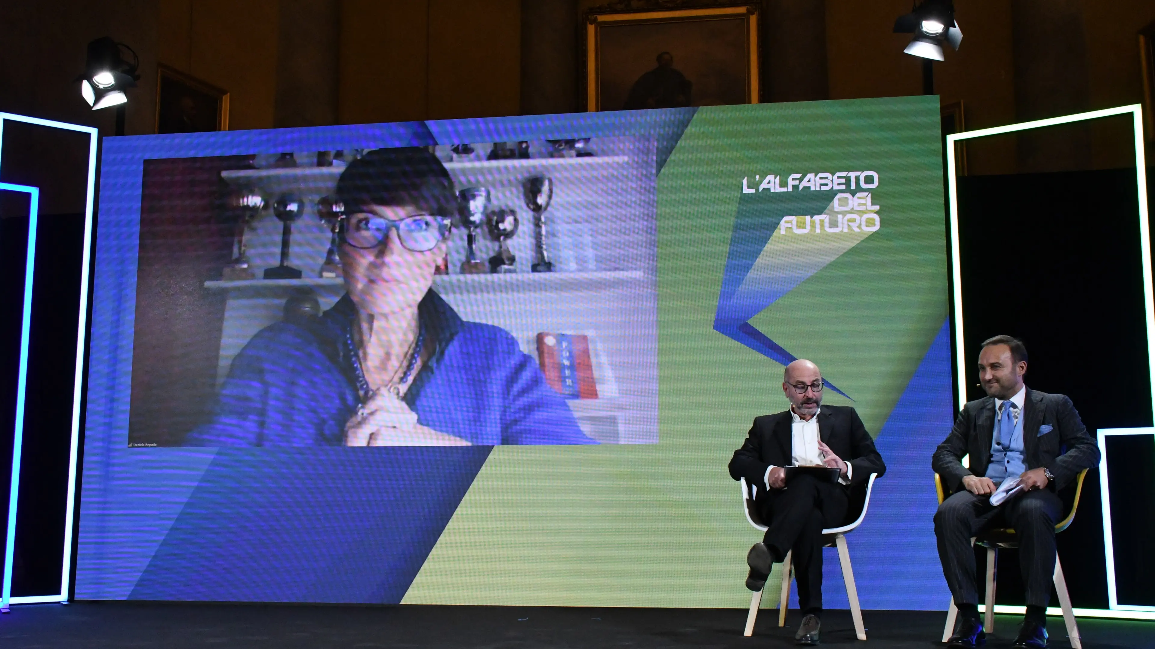 aula magna alfabeto del futuro - stefano romano con massimiliano cattozzi di banca intesa