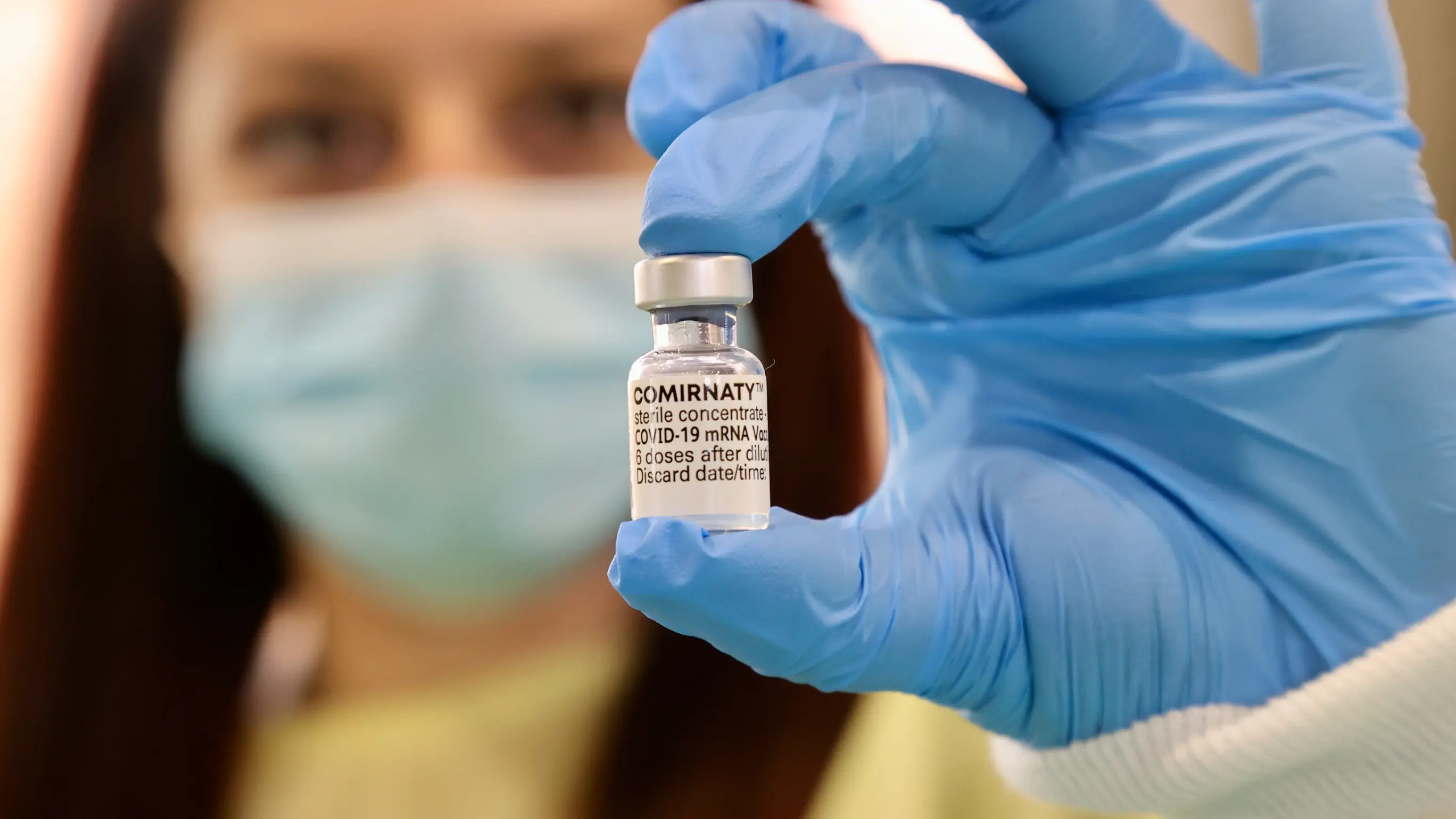 Infermieri no-vax, prime tre sospensioni in provincia di Pavia. Venti ci ripensano e preferiscono fare l’iniezione