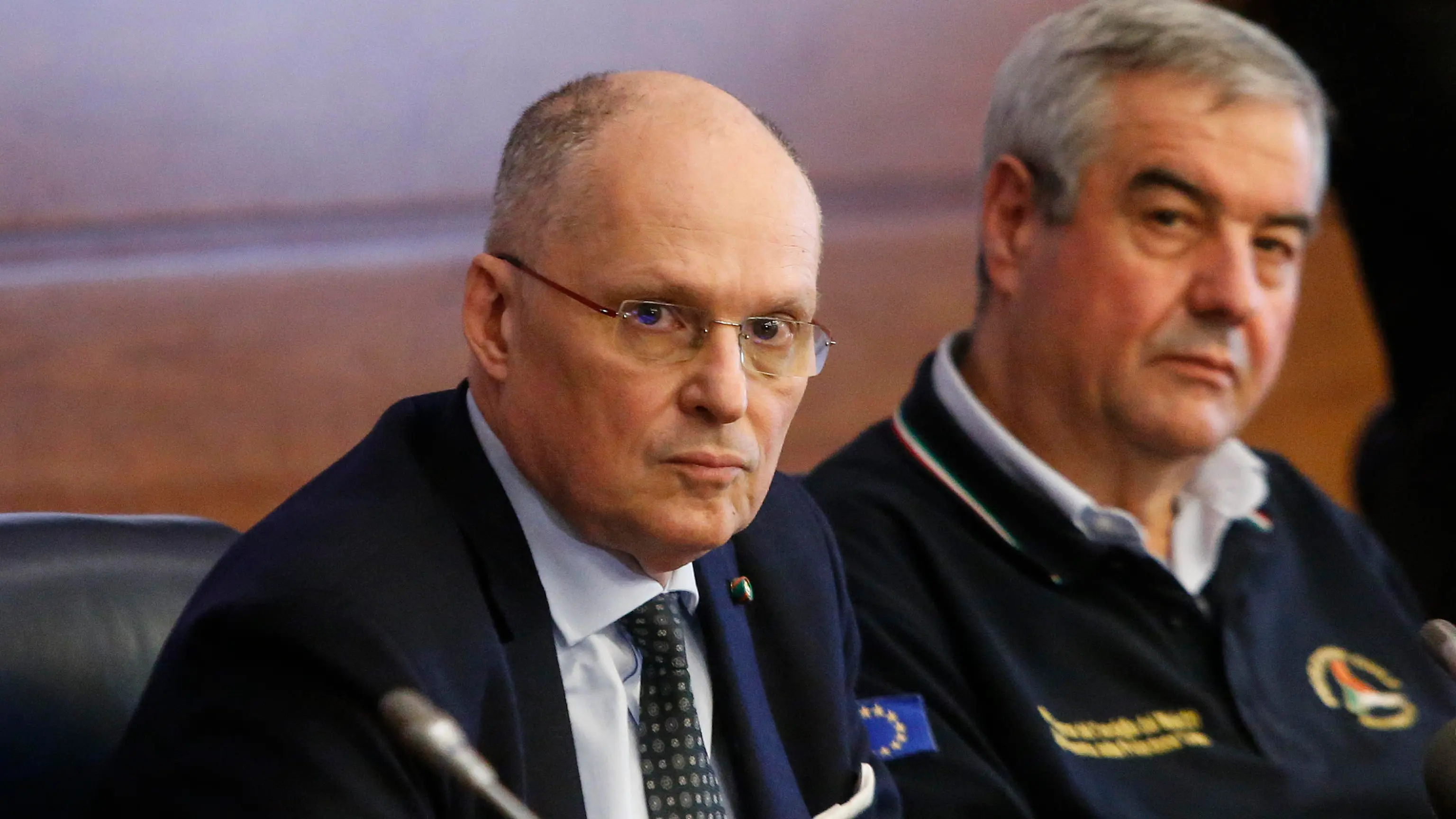 Angelo Borrelli (R), the head of the Civil Protection Department and the government's coronavirus commissioner, and World Health Organization official Walter Ricciardi (L), during a press conference about the coronavirus emergency at the headquarters of the Civil Protection Department, in Rome, Italy, 25 February 2020. Civil Protection Chief Angelo Borrelli said Tuesday that 283 people are known to have contracted the coronavirus in Italy up to now. Borrelli, who is also extraordinary commissioner for the coronavirus emergency, added that two suspected cases in Tuscany have been confirmed.
ANSA/ FABIO FRUSTACI