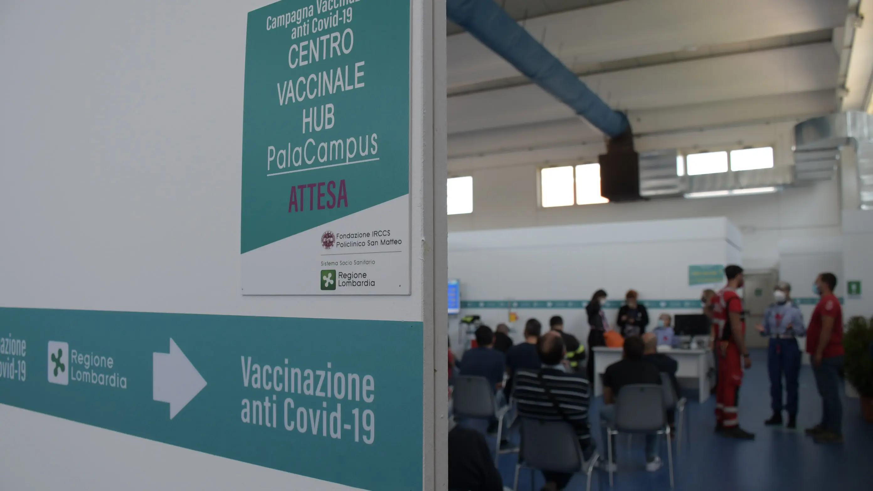 Vaccinazioni miste, manca Pfizer. I primi richiami slittano a luglio